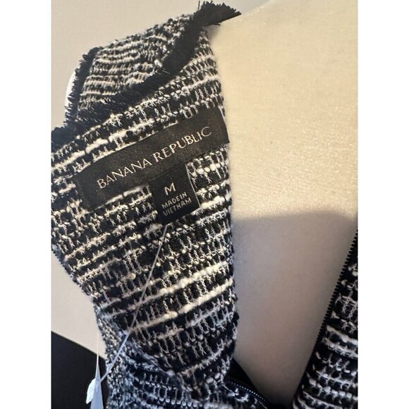 NWT Women's Banana Republic Size Med Sleeveless Boucle Shell Top Tweed Fringe - Picture 6 of 9